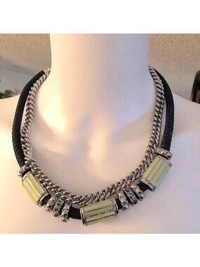 BEAUTIFUL LIA SOPHIA- STATEMENT GLAMINATOR NECKLACE